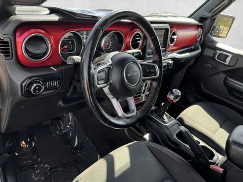 Used 2021 Jeep Gladiator Rubicon w/ Cold Weather Group AWD/4WD image 11