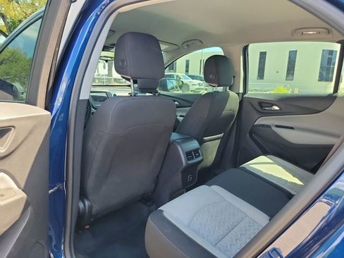 Used 2022 Chevrolet Equinox LS image 7
