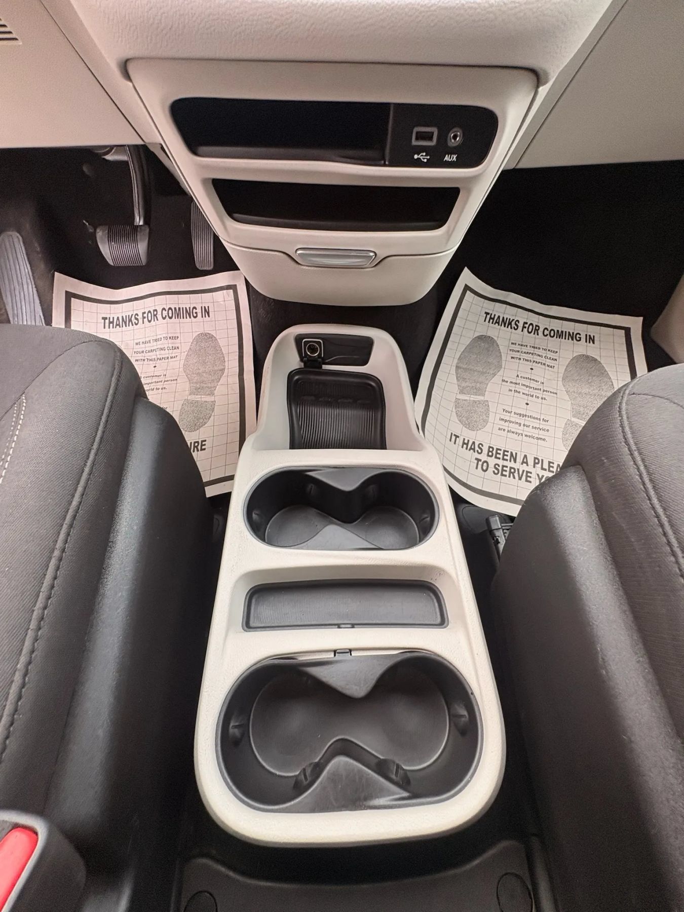 Used 2020 Chrysler Voyager LX w/ Cold Weather Group FWD image 24