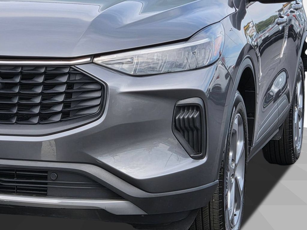 Used 2025 Ford Escape ST-Line AWD/4WD image 9