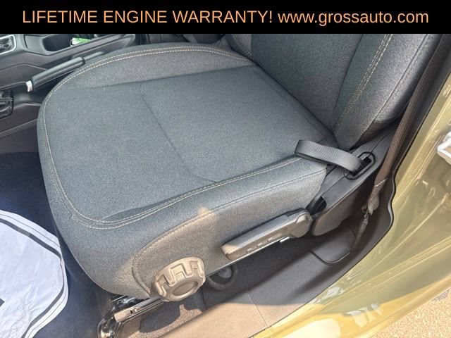 Used 2026 Jeep Wrangler Unlimited Sahara AWD/4WD image 16