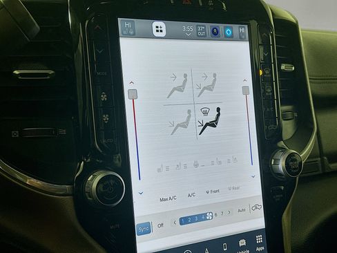 Used 2024 RAM 2500 Laramie image 24