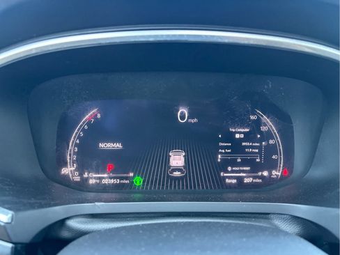 Used 2023 Acura MDX SH-AWD w/ Technology Package image 7
