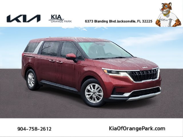 Used 2024 Kia Carnival LX FWD image 1