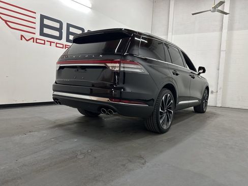 Used 2022 Lincoln Aviator Reserve w/ Equipment Group 201A image 9