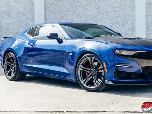 Used 2019 Chevrolet Camaro SS image 41