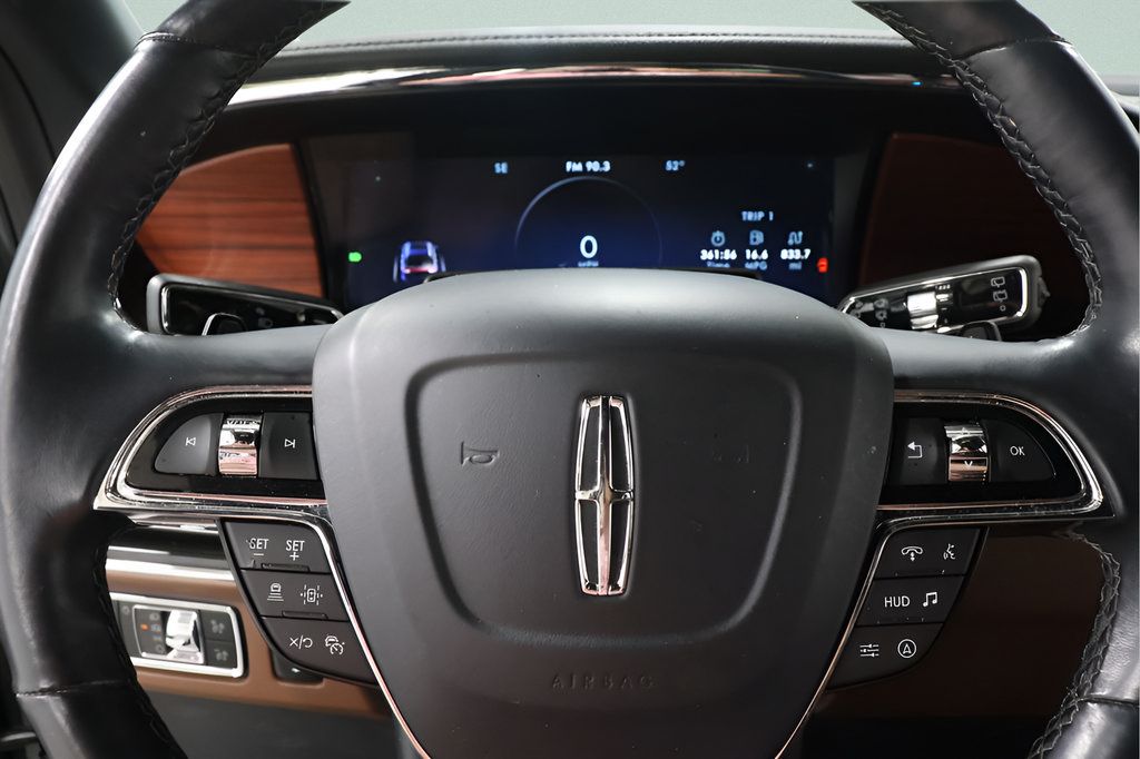 Used 2024 Lincoln Navigator Reserve AWD/4WD image 11