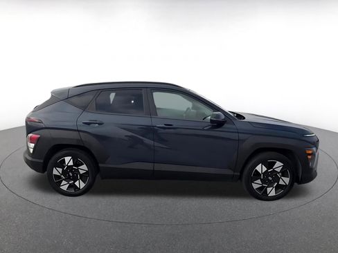 Used 2025 Hyundai Kona SEL image 14