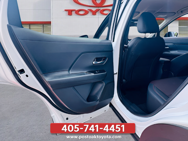 Used 2026 Nissan Kicks SR FWD image 19