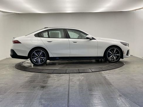 New 2026 BMW 550e xDrive w/ Executive Package AWD/4WD image 6