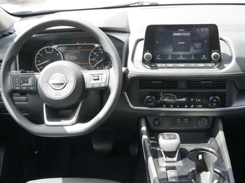 Used 2024 Nissan Rogue SV AWD/4WD image 20