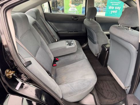 Used 2004 Mitsubishi Galant ES image 15
