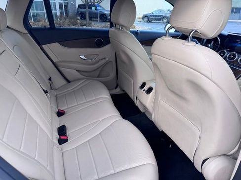Used 2021 Mercedes-Benz GLC 300 4MATIC image 16