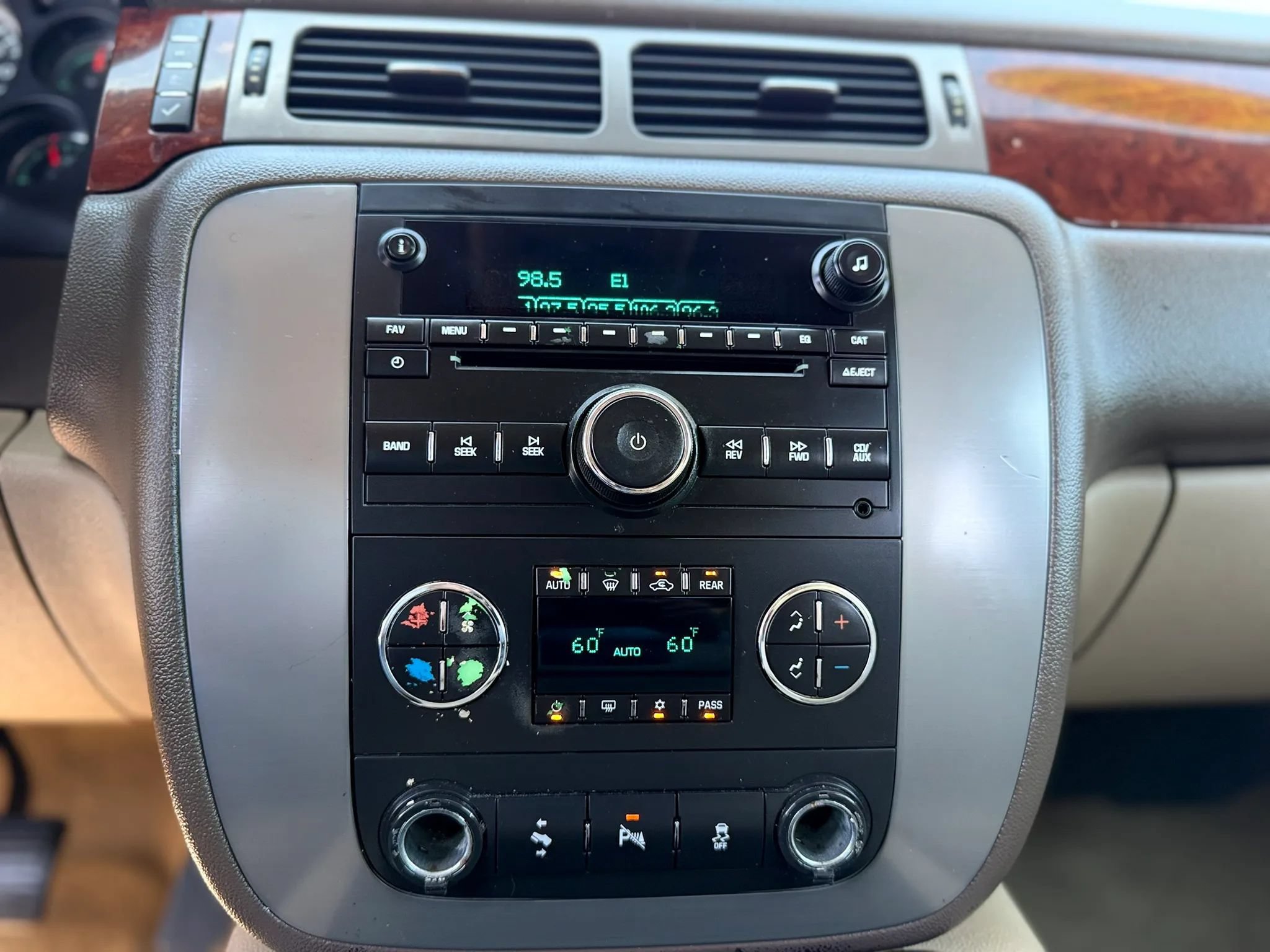Used 2012 GMC Yukon SLT w/ SLT-2 Equipment Package AWD/4WD image 25