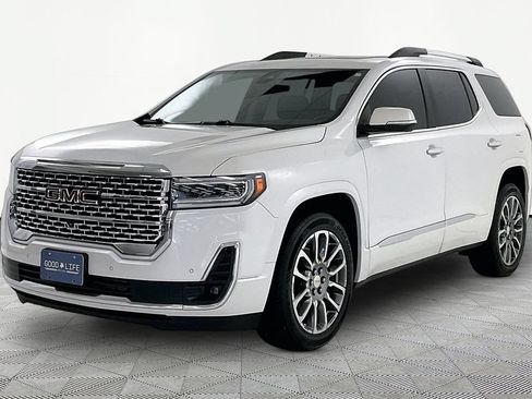 Used 2021 GMC Acadia Denali w/ Denali Ultimate Package AWD/4WD image 3