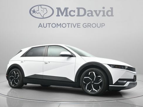 Used 2024 Hyundai Ioniq 5 SEL RWD image 24