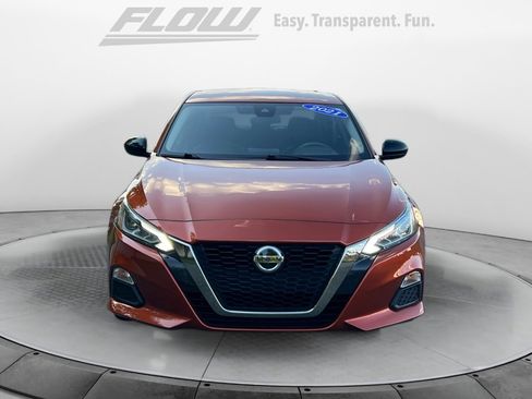Used 2021 Nissan Altima 2.5 SR FWD image 3