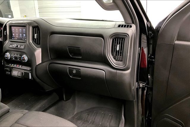 Used 2024 GMC Sierra 1500 Pro w/ Graphite Edition AWD/4WD image 18