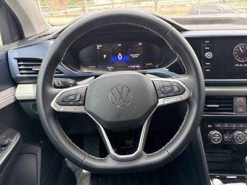 Used 2024 Volkswagen Taos SE FWD image 14