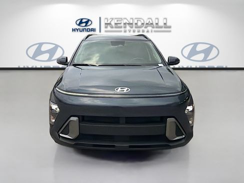 Used 2024 Hyundai Kona SEL FWD image 2