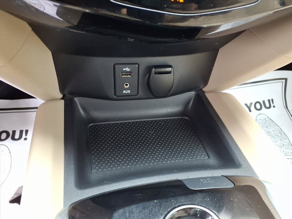 Used 2016 Nissan Rogue SV FWD image 12