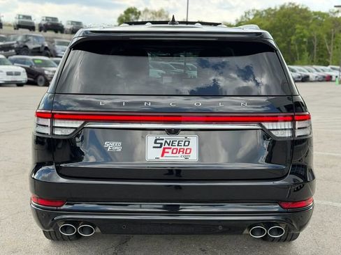 Used 2023 Lincoln Aviator Grand Touring AWD/4WD image 6