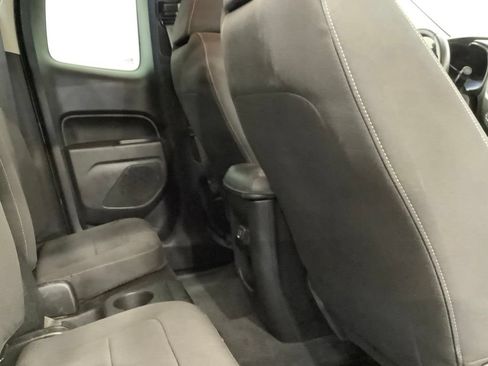 Used 2020 Chevrolet Colorado LT w/ Safety Package AWD/4WD image 29