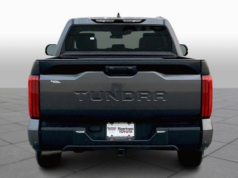 Used 2022 Toyota Tundra SR5 w/ SR5 Premium Package image 4