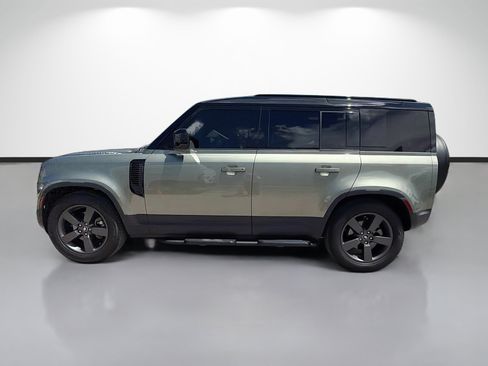 Used 2025 Land Rover Defender 110 S AWD/4WD image 2