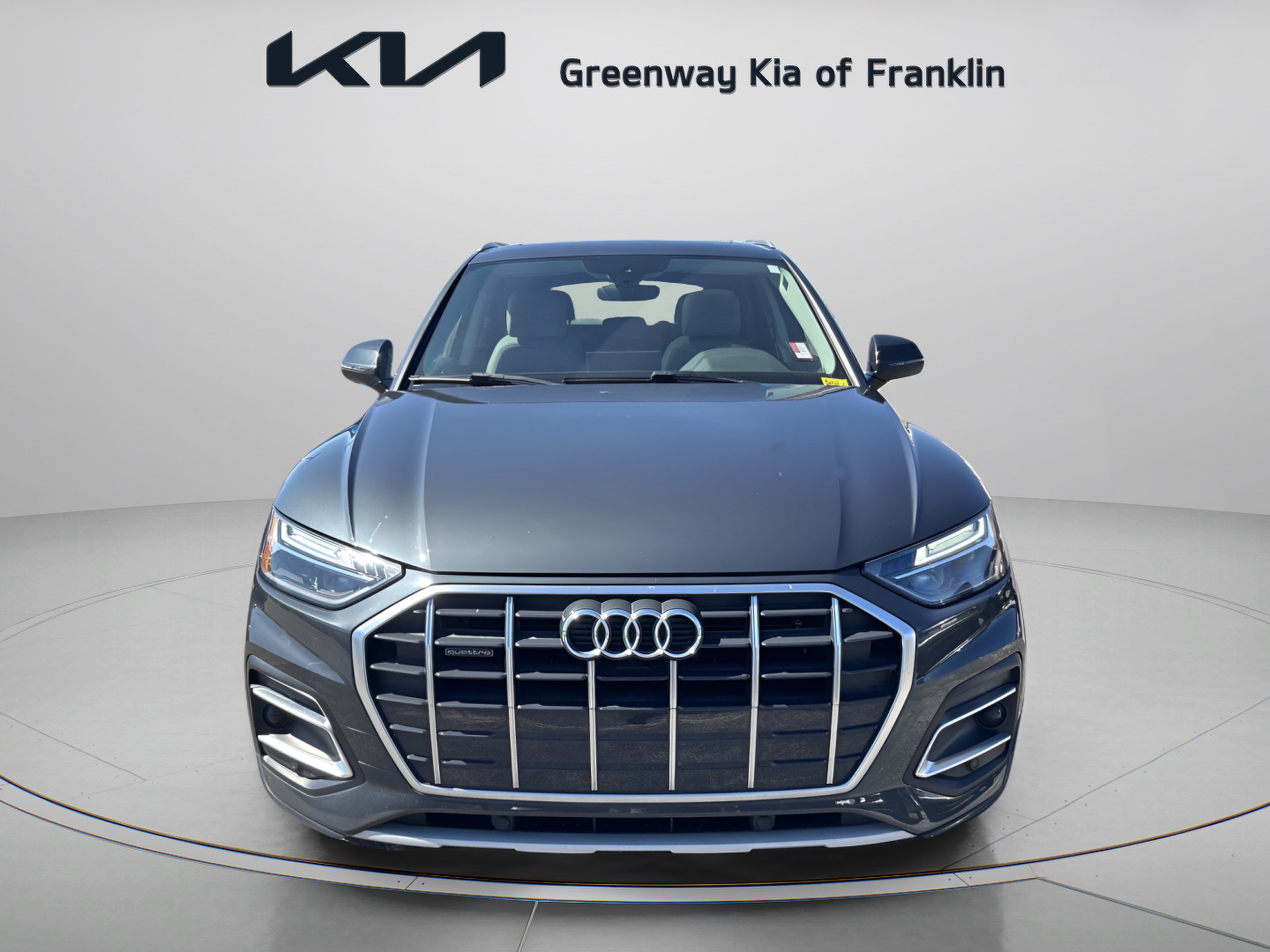 Used 2021 Audi Q5 2.0T Premium w/ Convenience Package AWD/4WD image 2