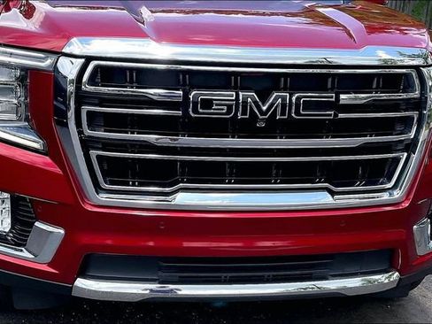 Used 2022 GMC Yukon SLT w/ SLT Premium Package AWD/4WD image 31