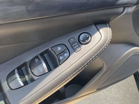 Used 2023 Nissan Maxima Platinum w/ Sport Mat Group FWD image 20