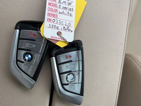 Used 2018 BMW 530e image 49