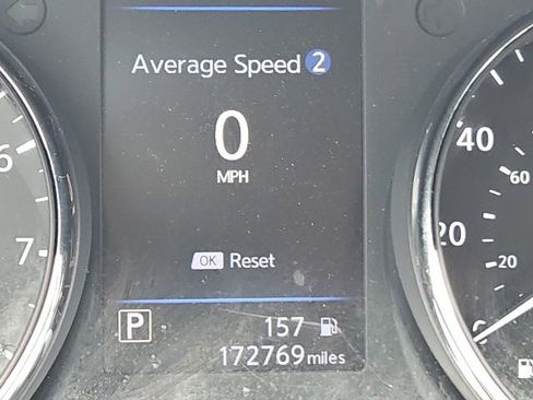 Used 2018 Nissan Rogue SV w/ Premium Package FWD image 33