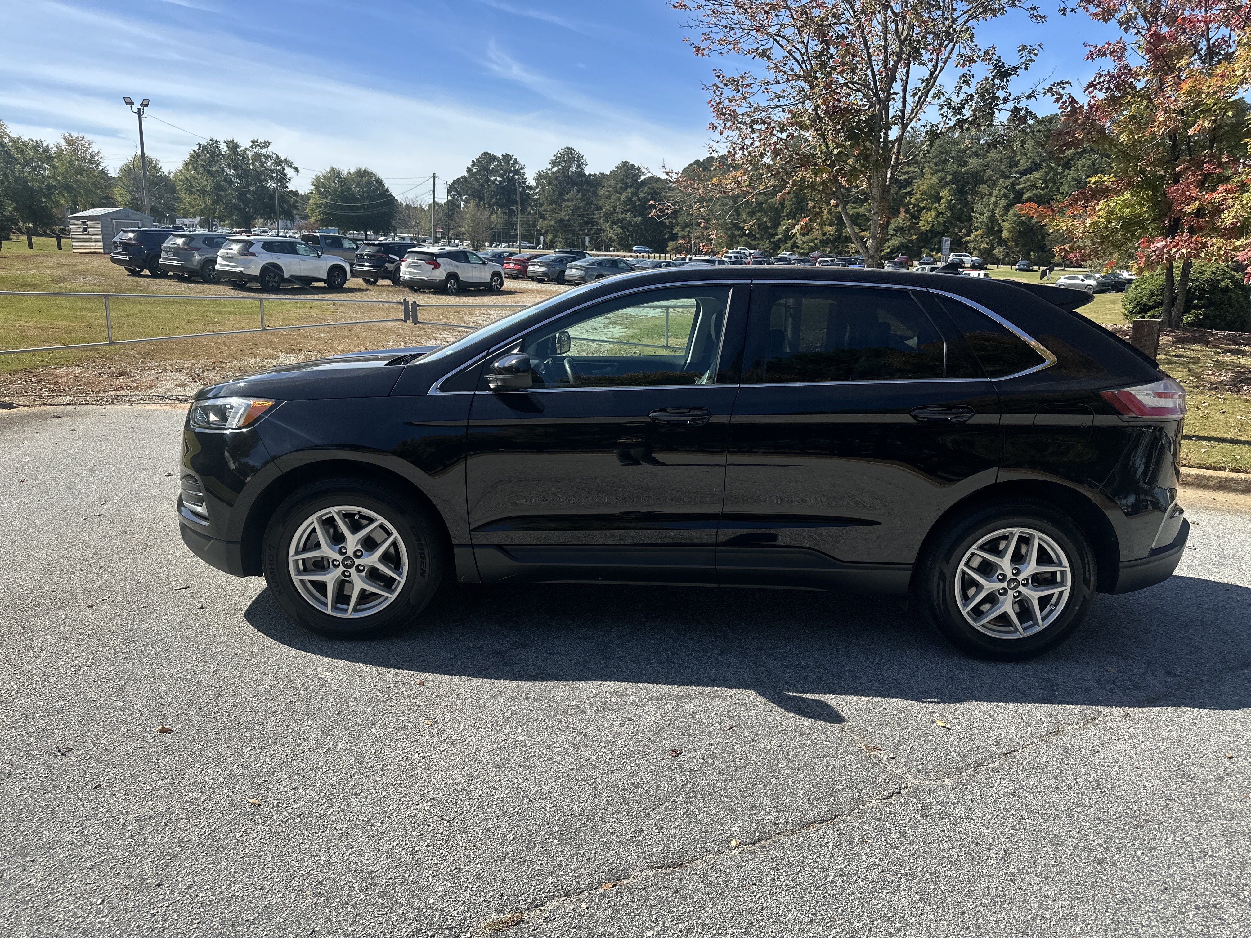 Used 2024 Ford Edge SEL AWD/4WD image 8
