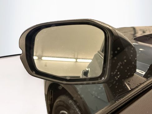 Used 2024 Honda HR-V EX-L image 16