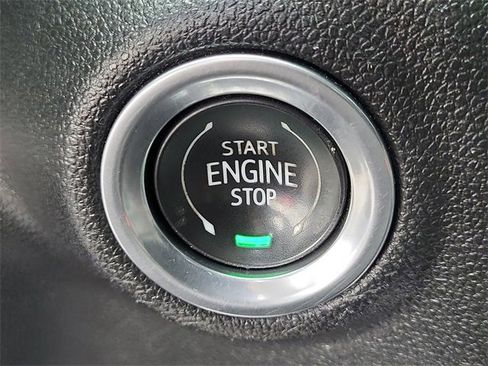 Used 2021 Chevrolet Silverado 1500 LT Trail Boss w/ Convenience Package II image 17