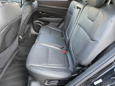 Certified 2023 Hyundai Tucson Limited w/ Winter Package image 16