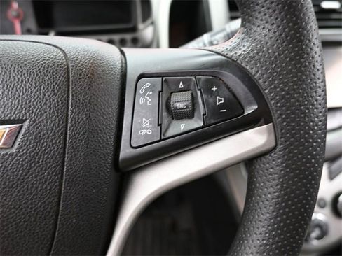 Used 2016 Chevrolet Sonic LT image 31