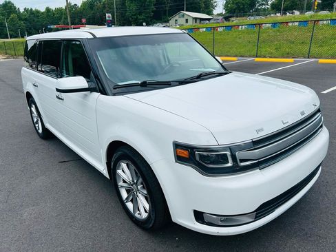 Used 2019 Ford Flex Limited FWD image 7