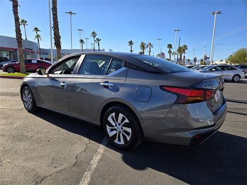 Used 2025 Nissan Altima 2.5 S image 5