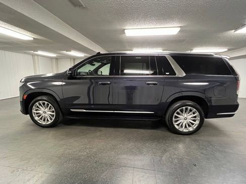 Certified 2023 Cadillac Escalade ESV Premium Luxury image 2