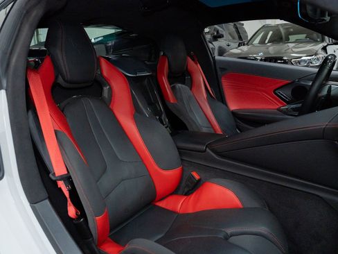 Used 2023 Chevrolet Corvette Z06 w/ Z07 Performance Package RWD image 27