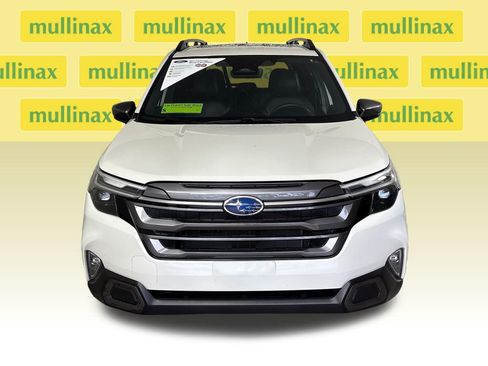Used 2025 Subaru Forester Limited w/ Popular Package #2 AWD/4WD image 15