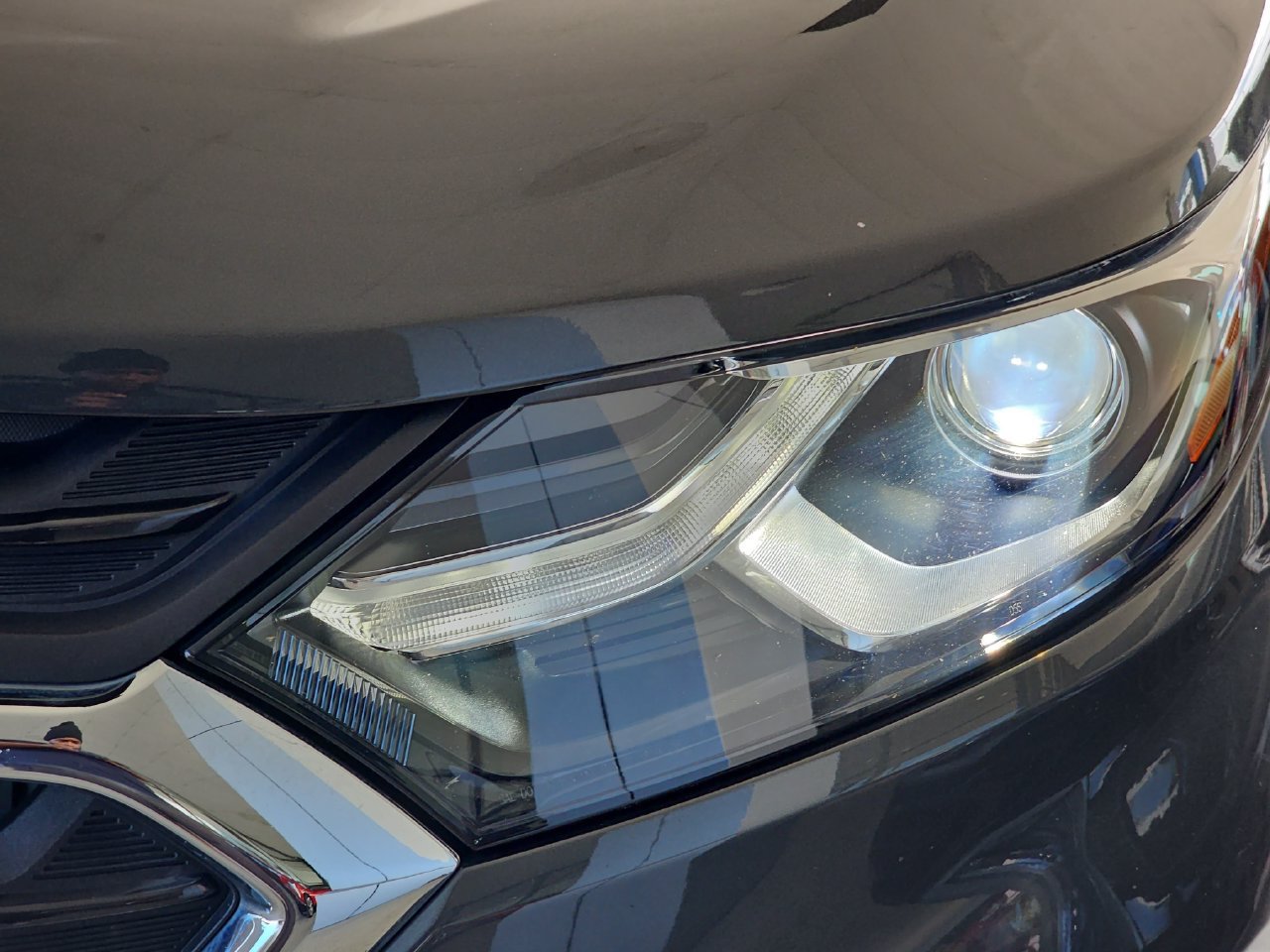 Used 2018 Chevrolet Equinox LT AWD/4WD image 36