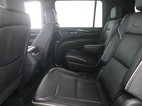 Used 2022 Cadillac Escalade ESV Sport w/ Touring Package image 27