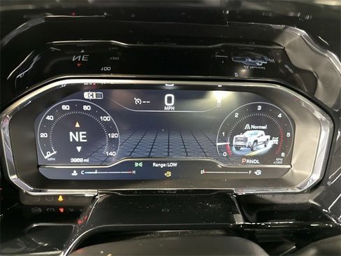 Used 2025 GMC Sierra 2500 SLT w/ SLT Premium Package image 12