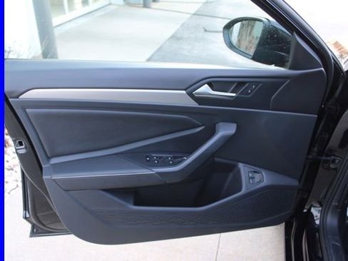 Used 2024 Volkswagen Jetta Sport FWD image 16