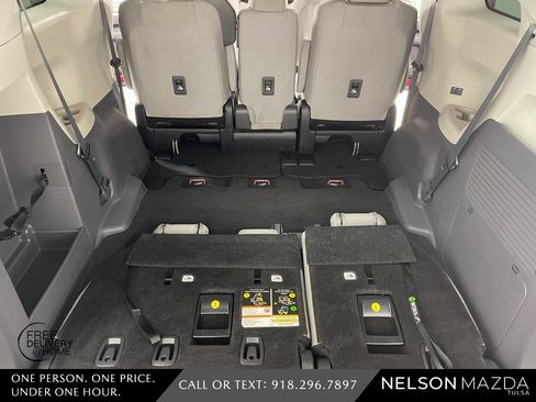 Used 2023 Toyota Sienna LE image 51