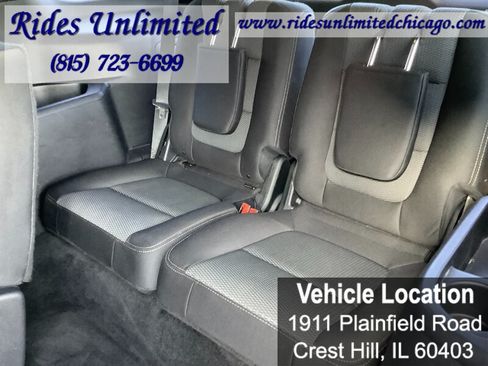 Used 2017 Ford Explorer XLT FWD image 27